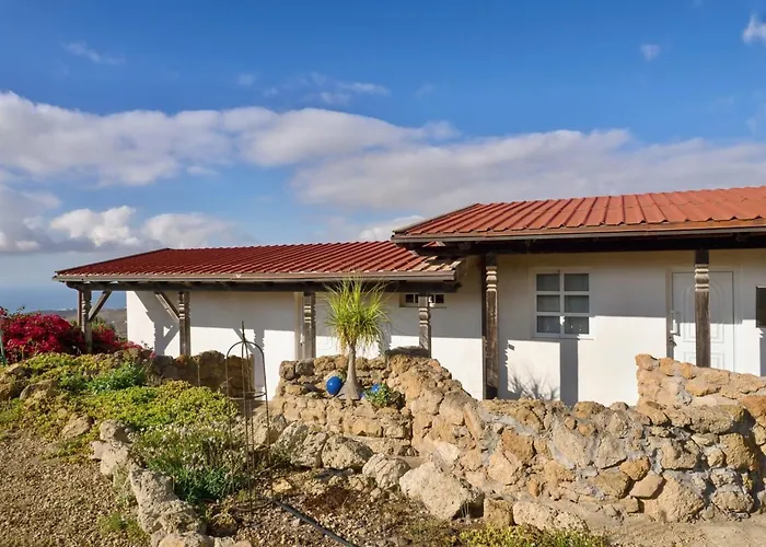 Casa Natural Individualurlaub Abseits Des Massentourismus, Chillen, Wandern, Surfen, Klettern, Hébergement de vacances La Sabinita